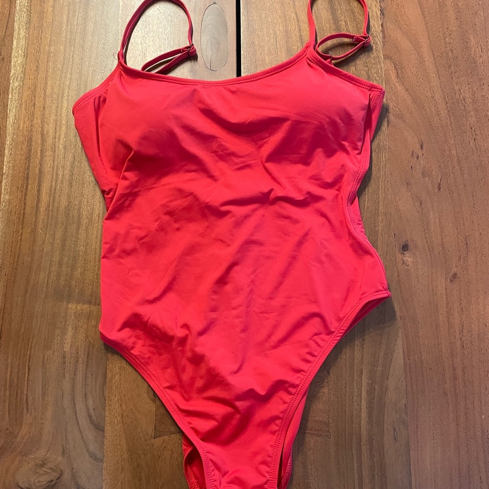 Andie Swimwear Cherry Red Laguna 1PC Long Torso Size Medium NWT